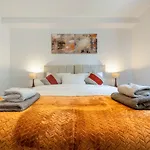 Ashview 6 - Heathrow - Windsor - Free Parking